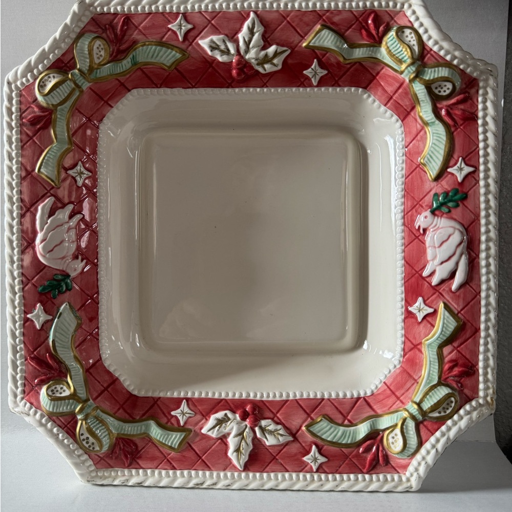 Elegant Octagonal Holiday Dinnerware in Red and Green